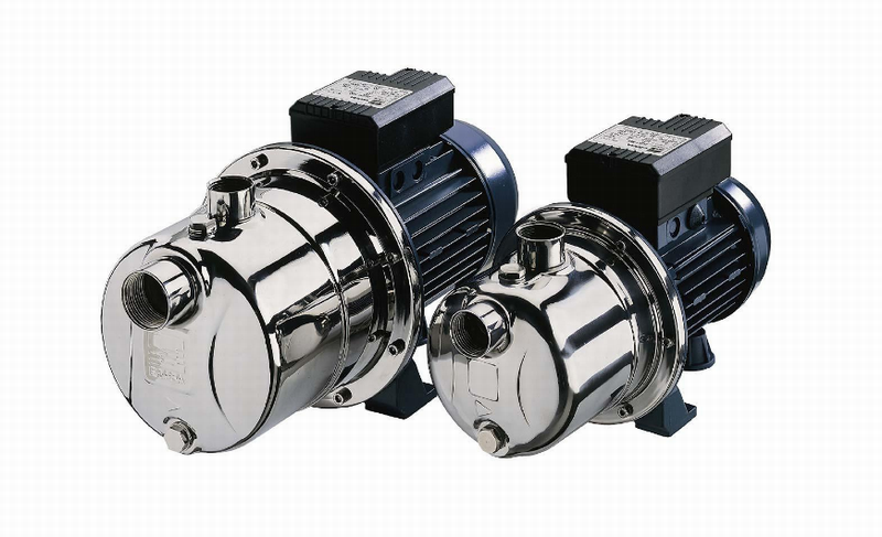 Self priming pump